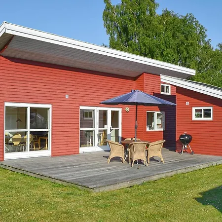 3 Bedroom Gorgeous In Holiday home